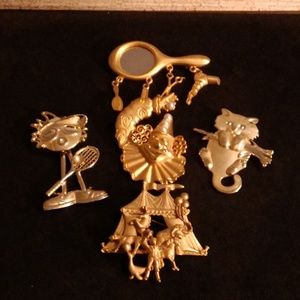 Lot of 5 Vintage Signed JJ Brooches Excellent Condition